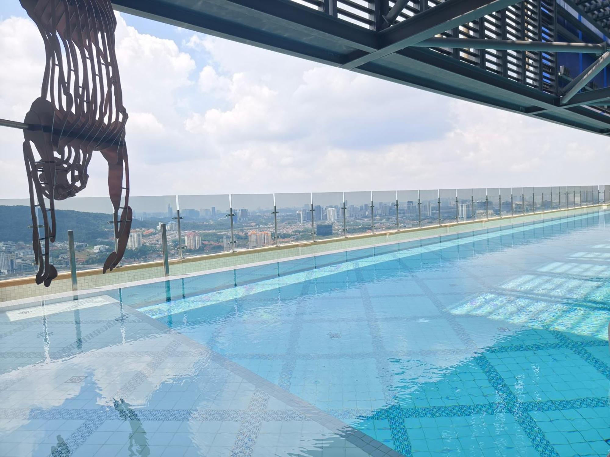 Mossaz Suites Empire City By Starwood Petaling Jaya Dış mekan fotoğraf