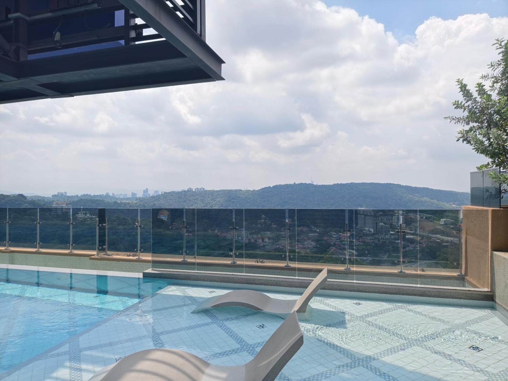 Mossaz Suites Empire City By Starwood Petaling Jaya Dış mekan fotoğraf